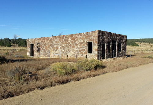 GDMBR: 1800s Building #2 (no history is written anywhere).